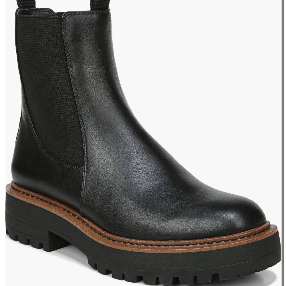 Laguna Waterproof Lug Sole Chelsea Boot
